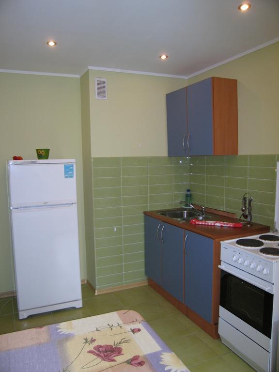 Hotel Service Predslava On Antonovicha Street Kyiv Room photo